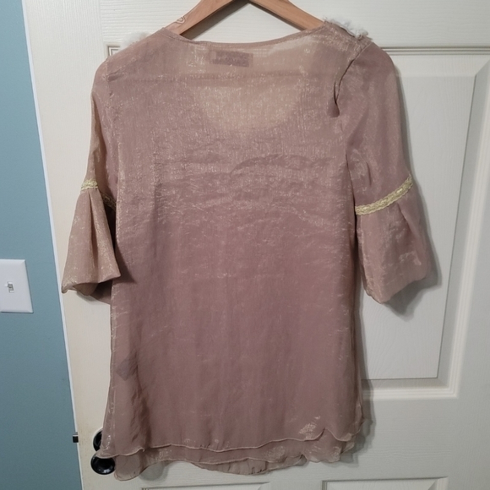 Pretty Angel Tan/Gold Silk Blend Short Flutter Sleeve‎ Floral  Top Women’s M - Picture 4 of 11